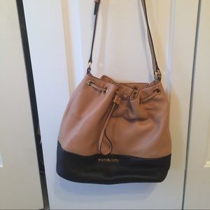 Michael Kors bucket bag-make offer- I bundle!
