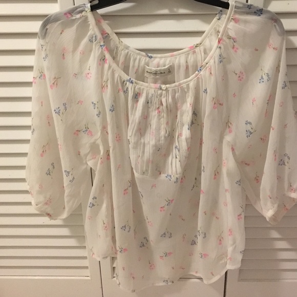 🔴 Clearance🔴Abercrombie&Fitch- Peasant Top.