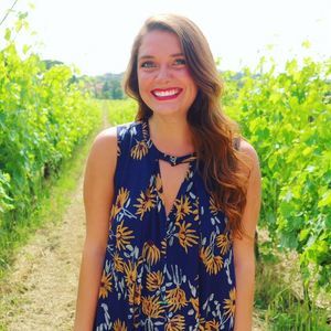 Meet your Posher, Lauren