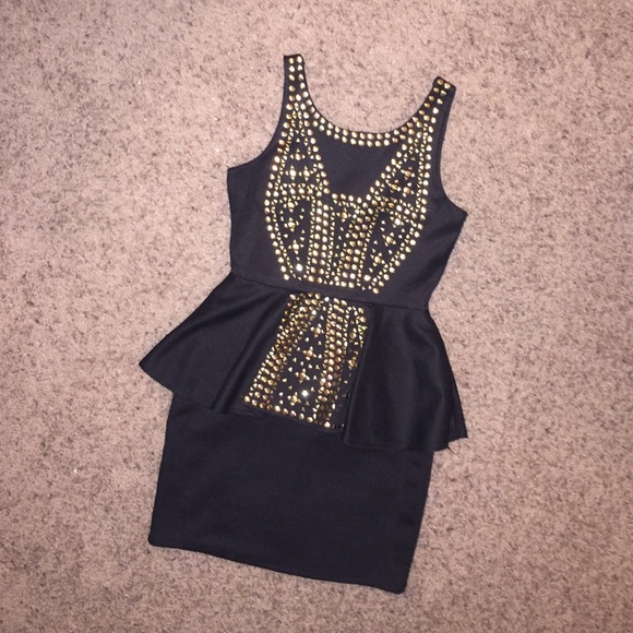 ✨FINAL SALE✨ Black and Gold Peplum Dress