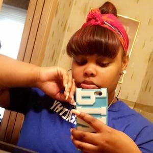 Meet your Posher, Alexis