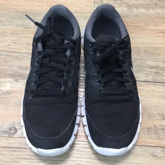 Nike Free Running Sneakers Size 4Y