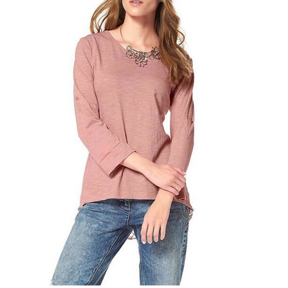 ๐ Sexy Backless Lace Top - Picture 2 of 4