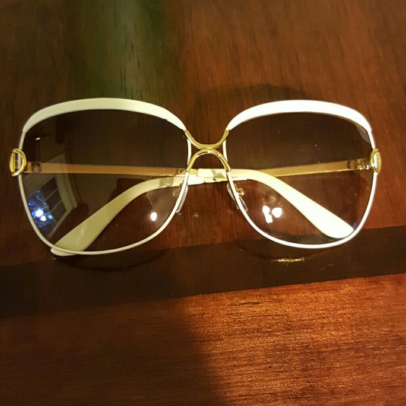 New in bag Sunglasses