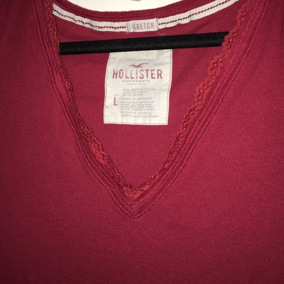 Hollister tee size Large - Picture 2 of 3