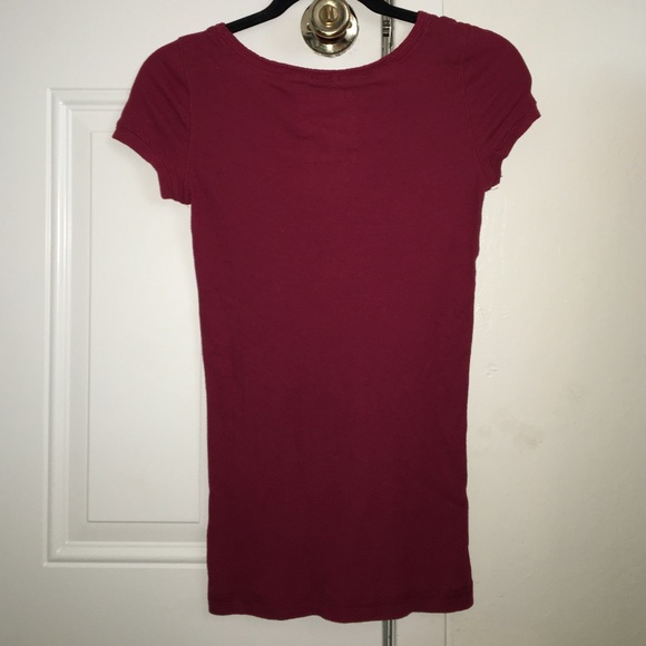 Hollister tee size Large - Picture 3 of 3