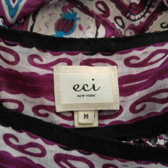 🌻Flowy Paisley Square Neck Top🌻 - Picture 4 of 4