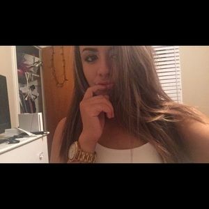 Meet your Posher, Adrianna