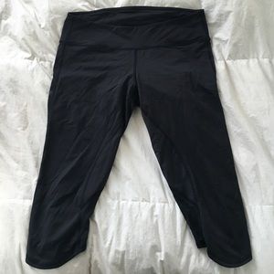 Lululemon sheer sided cropped yoga pant