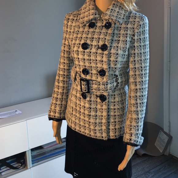 Light wool winter jacke in herringbone with belt