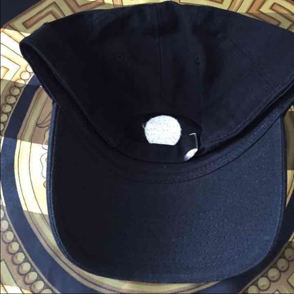 YEEZY SAINT PABLO HAT - Picture 2 of 3