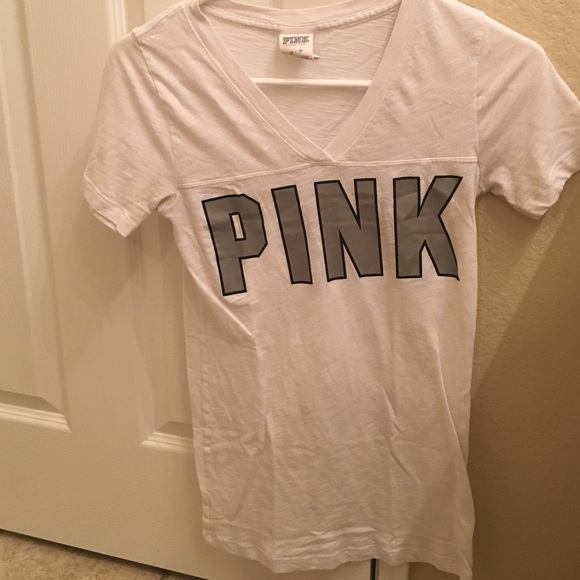 VS v-neck - Picture 1 of 3