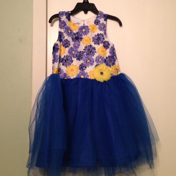 Girls formal/special occasion dress