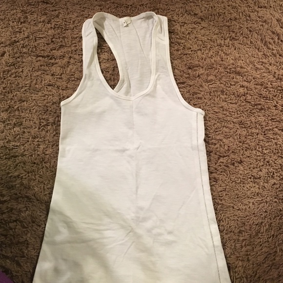 Lululemon whit tank, VEUC size 2