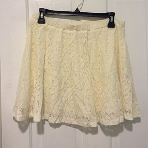 Lace skirt