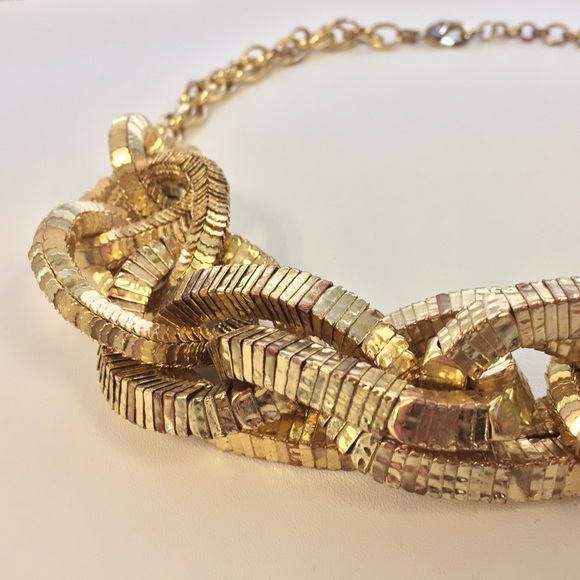 BR Gold Chain Necklace