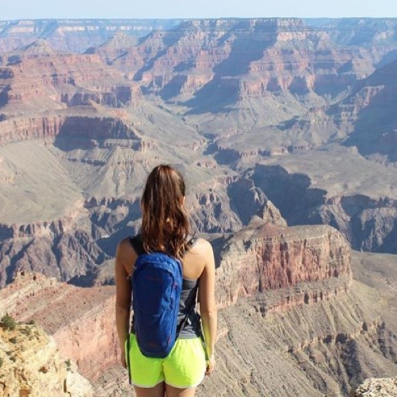 Meet your Posher, Jess - Picture 2 of 8