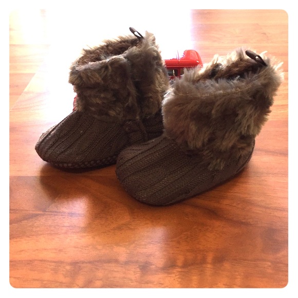 Boutique Other - Baby booties