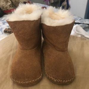 Ugg infant size boots