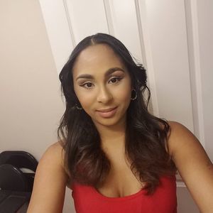 Meet your Posher, Jasmine