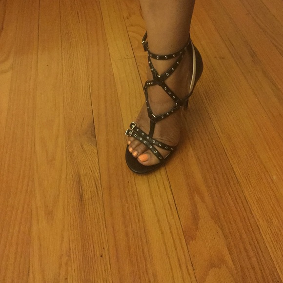 BLACK AND TAN  SEXY HEEL