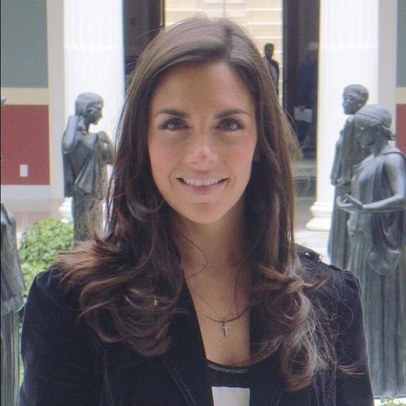 Meet your Posher, Alison - Picture 1 of 1