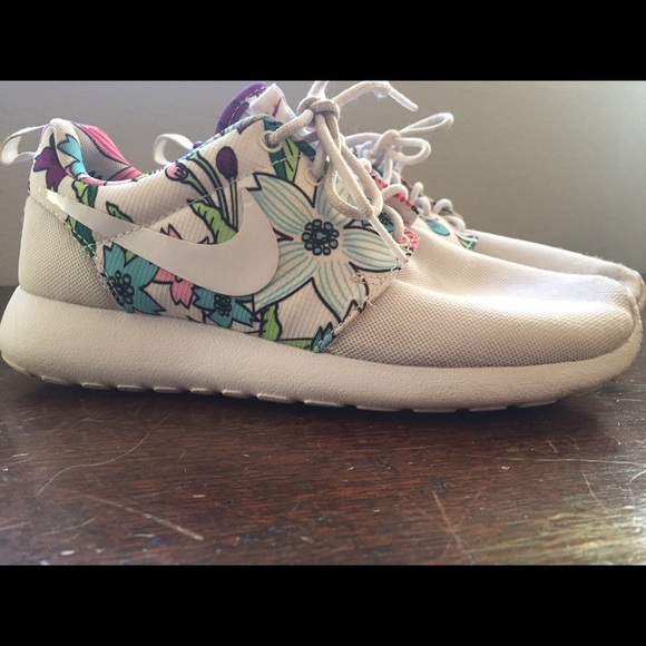 Floral Nike Roshes