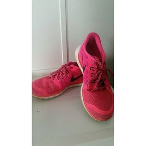 Nike free run 5.0 shoes