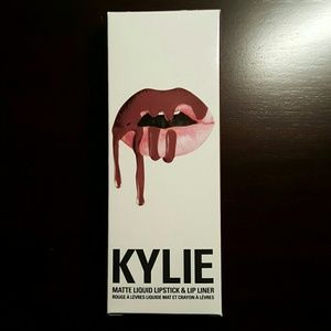Kylie Lip Kit - Love Bite
