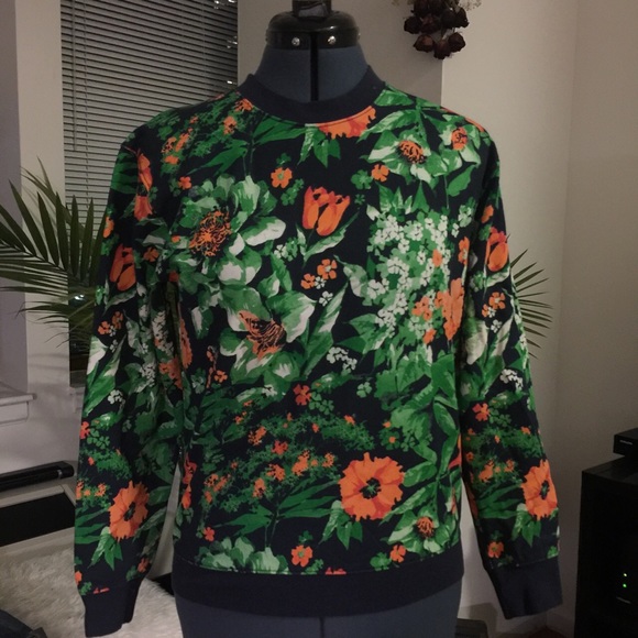 Aritzia La Notte floral sweatshirt