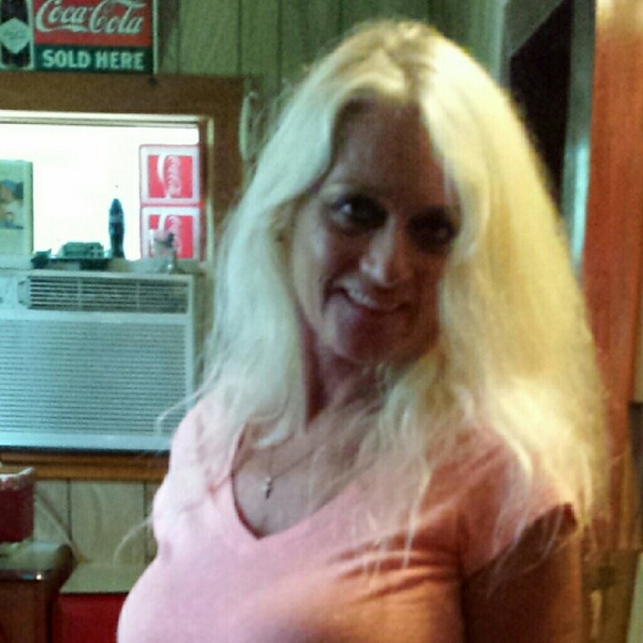 Meet your Posher, Elizabeth - Picture 1 of 1