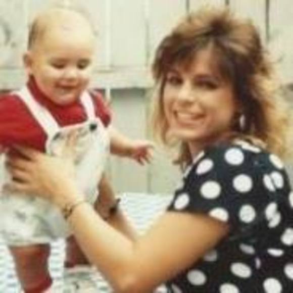 Meet your Posher, Jennifer - Picture 1 of 1