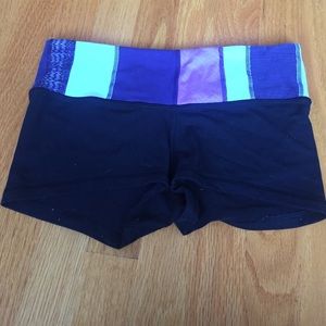 Lululemon reversible boogie shorts