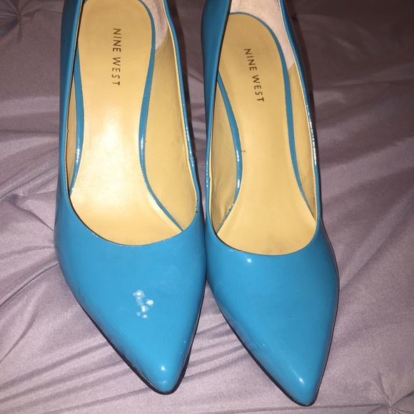 nine west turquoise heels