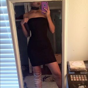 black strapless bandeau bodycon dress