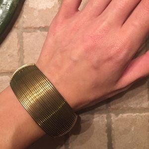 Gold bangle
