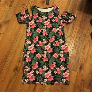 Cold shoulder bodycon floral dress