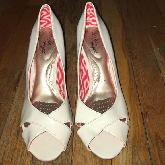 White wedges
