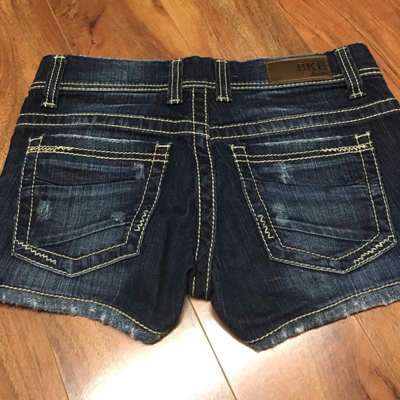 BKE denim shorts size 26