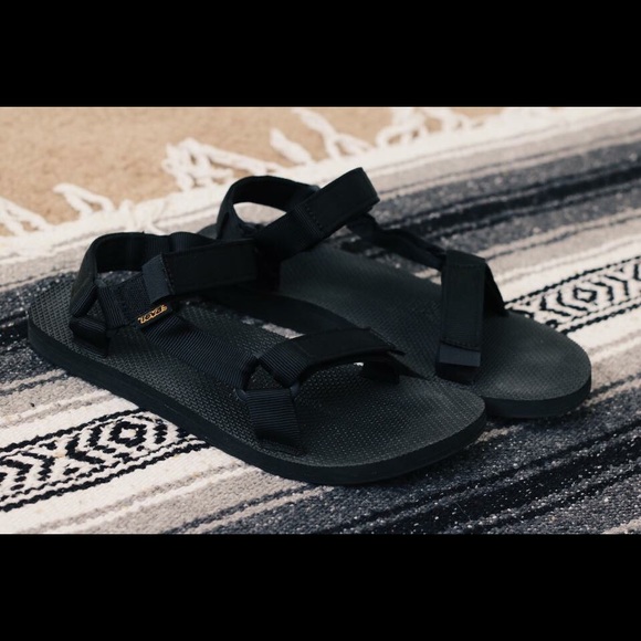 Men's original Teva's Size 11