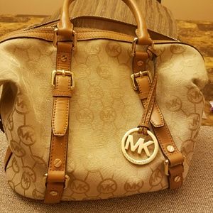 Michael Kors SATCHEL