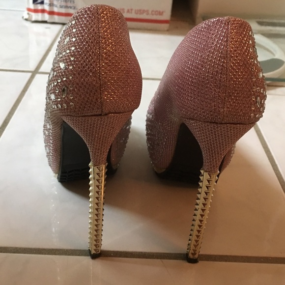 Pretty bling bling sparkly light pink heels 6 - Picture 2 of 4