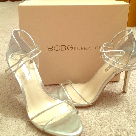BCBG Shoes - Silver open toe heel