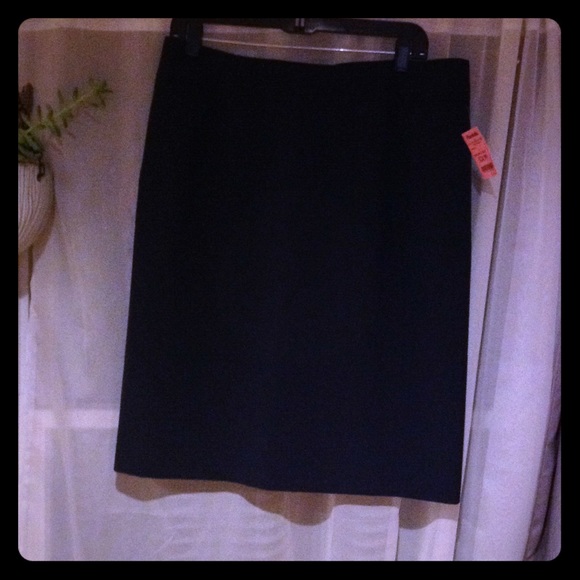 PRICE DROP!! Navy blue Jones NY Pencil Skirt 12