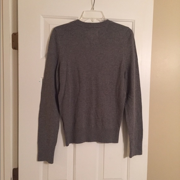 Men's Small Hollister V-Neck Sweater - Picture 2 of 3