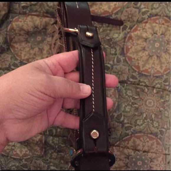 Dooney and Bourke Shoulder Purse Handbag - Picture 2 of 4