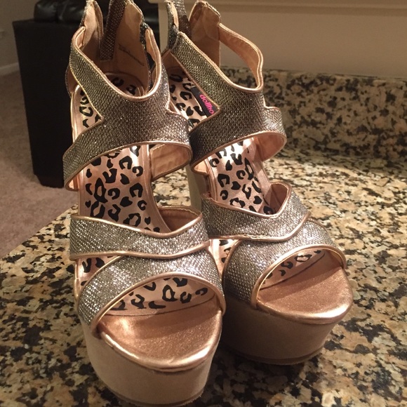 Cheetah nude and glitter wedges