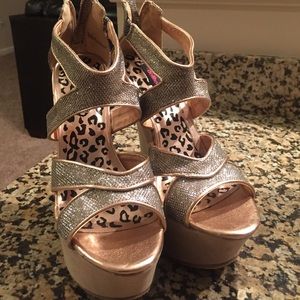 Cheetah nude and glitter wedges
