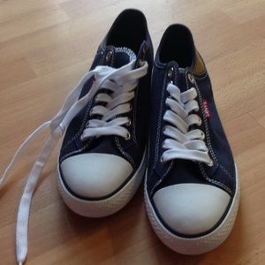 Levi's Stan Buck Sneakers NEW