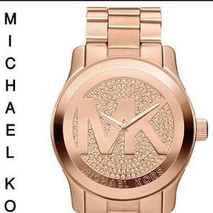 Meet your Posher, Joyce